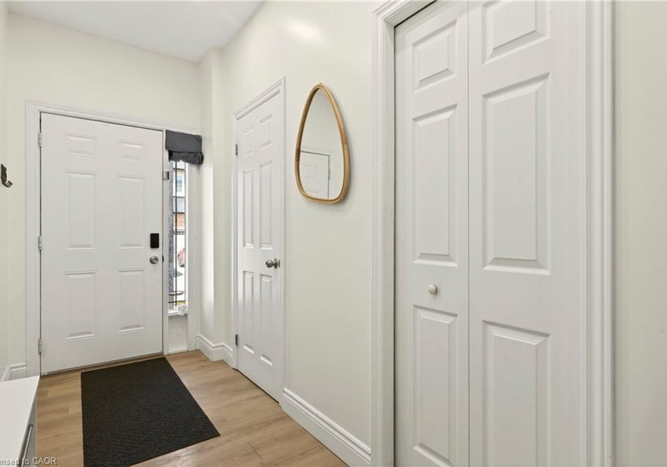 9-hampton-brook-way-mount-hope-ontario-40838193