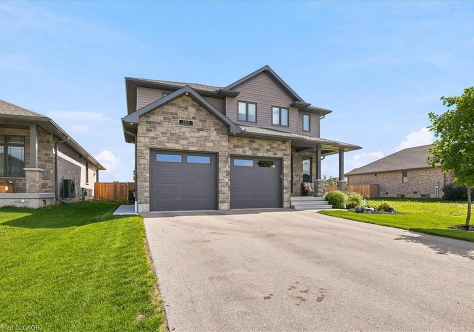 209-arden-crescent-mitchell-ontario-40838208