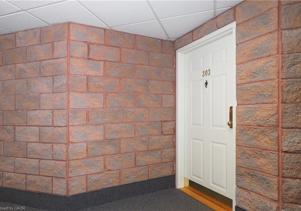 35-bute-street-ayr-ontario-40838211