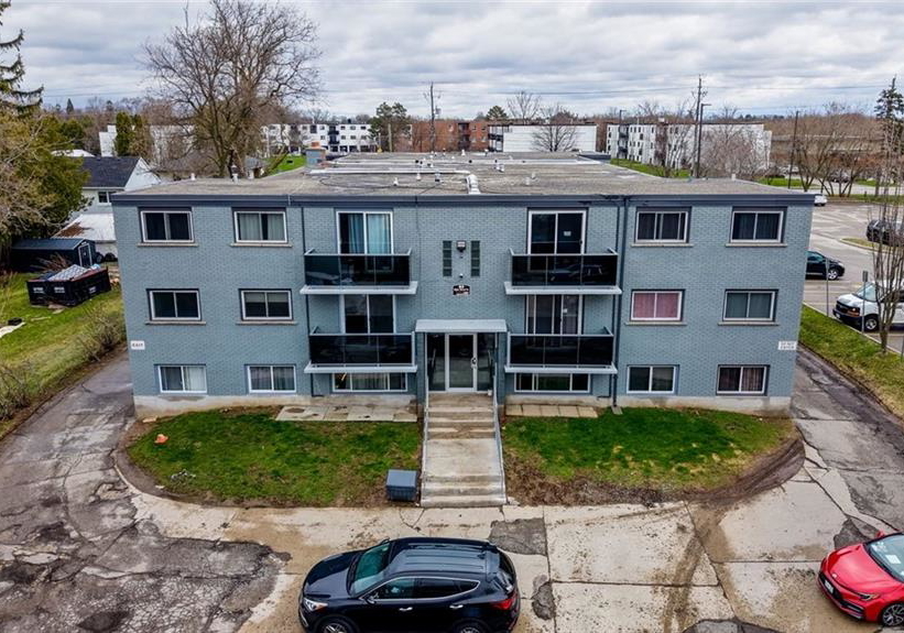 82-elgin-street-s-cambridge-ontario-40838260