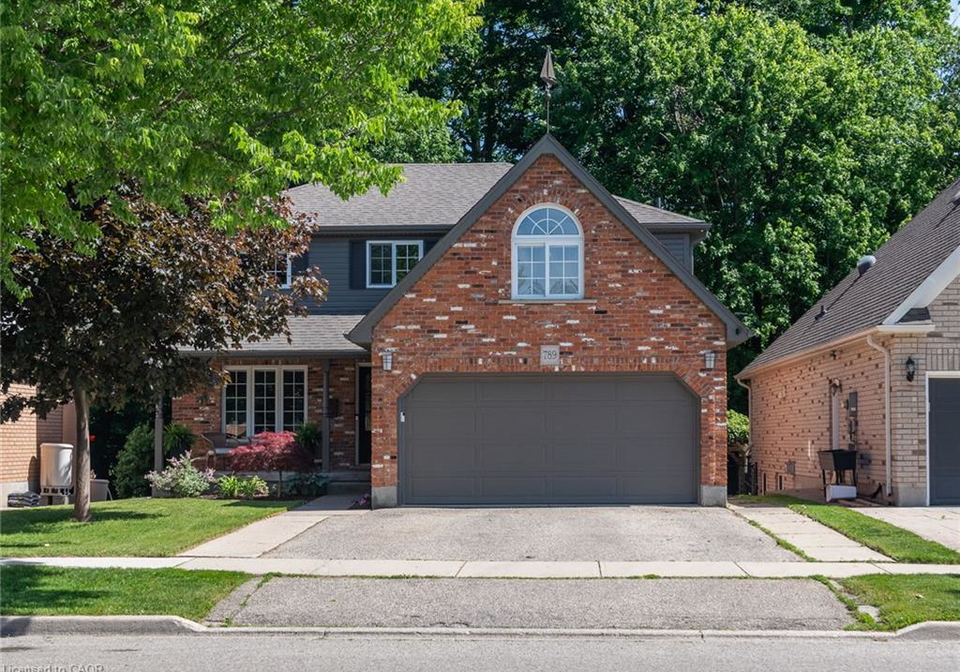 789-chesapeake-drive-waterloo-ontario-40838281
