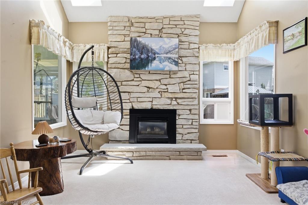 4-broom-street-ayr-ontario-40838293