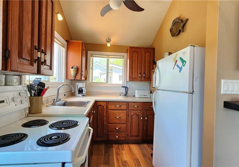 7-auld-lane-selkirk-ontario-40838296