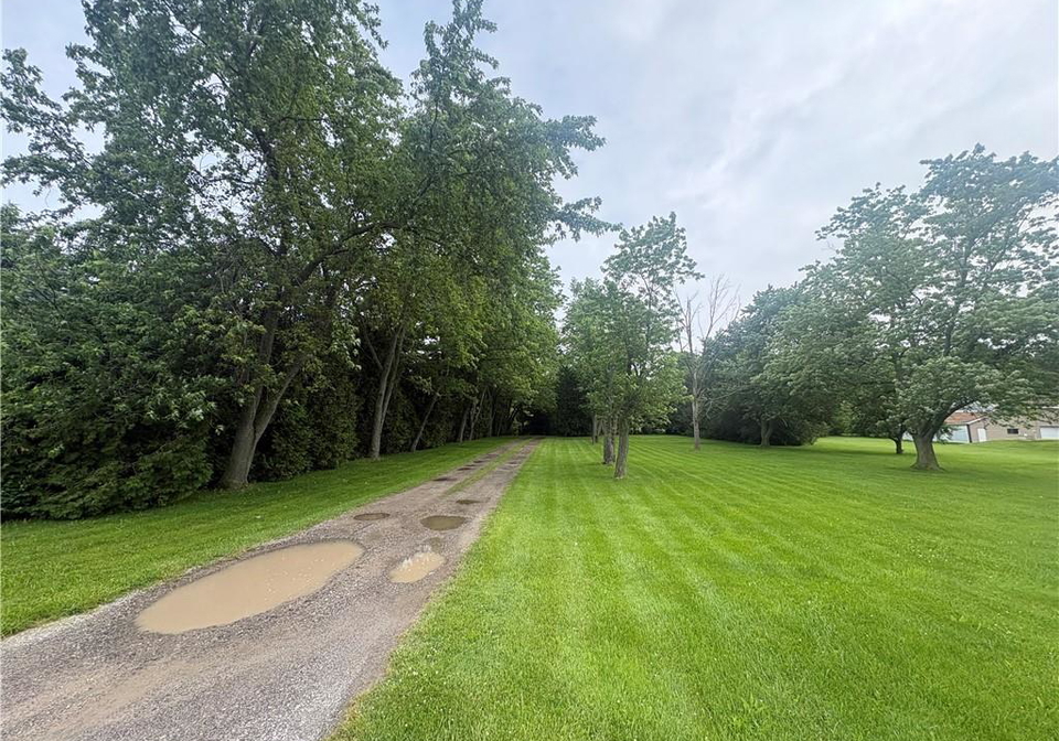 165-ridge-road-e-grimsby-ontario-40838303