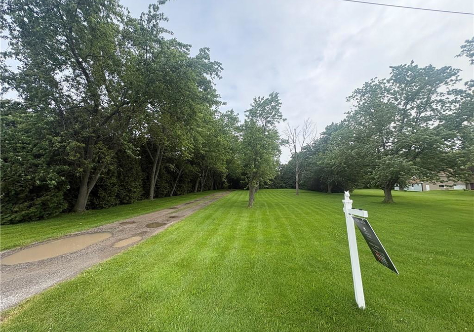 165-ridge-road-e-grimsby-ontario-40838303