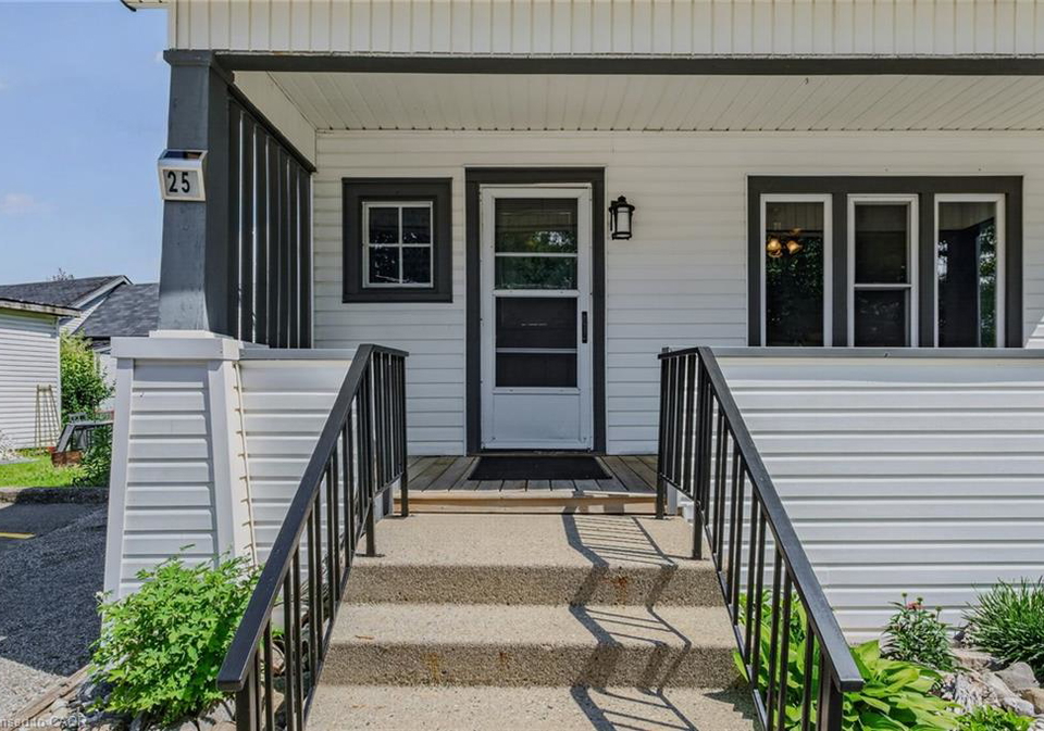 25-north-main-street-simcoe-ontario-40838345