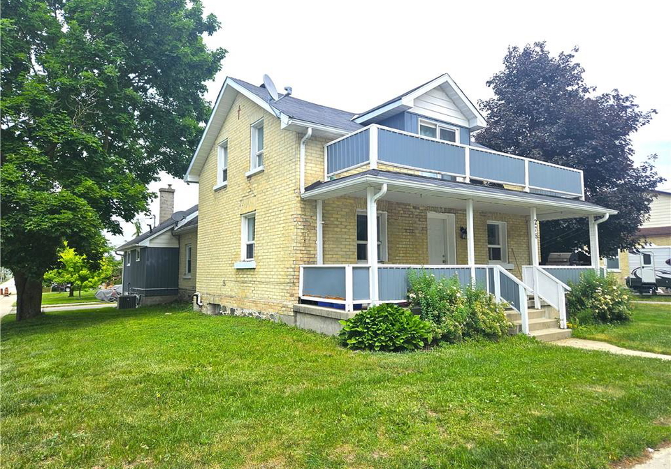 278-egremont-street-n-mount-forest-ontario-40838346