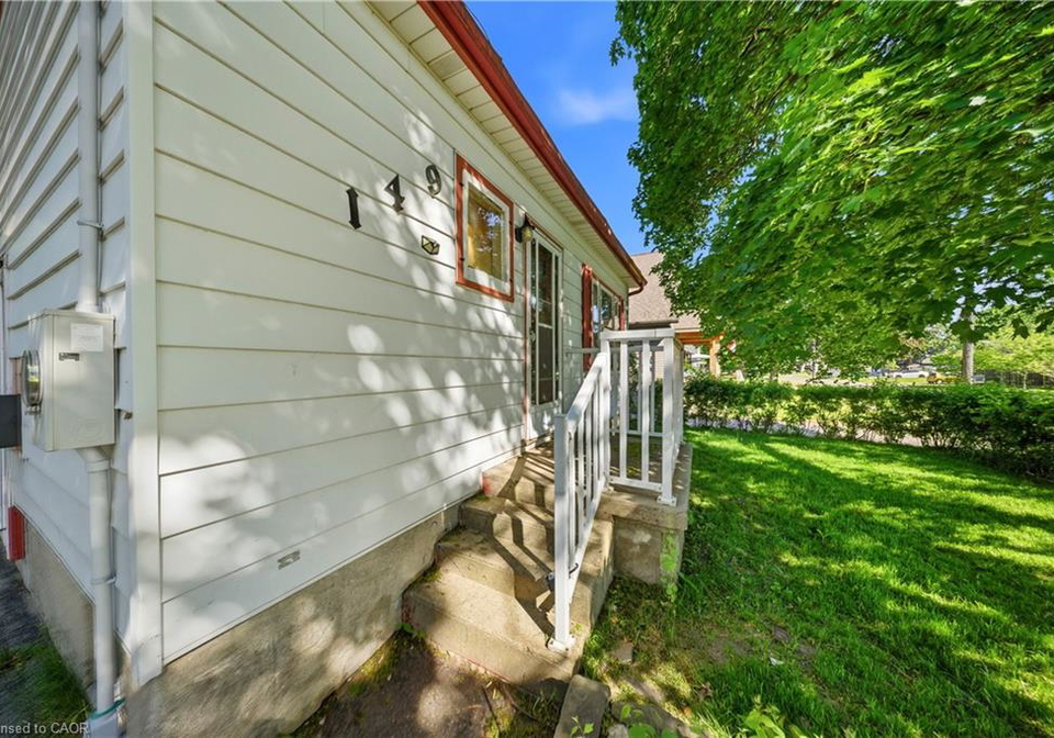 149-birch-avenue-kitchener-ontario-40838356
