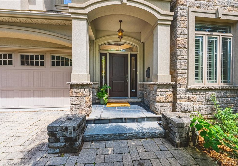 1047-st-matthews-avenue-burlington-ontario-40838358