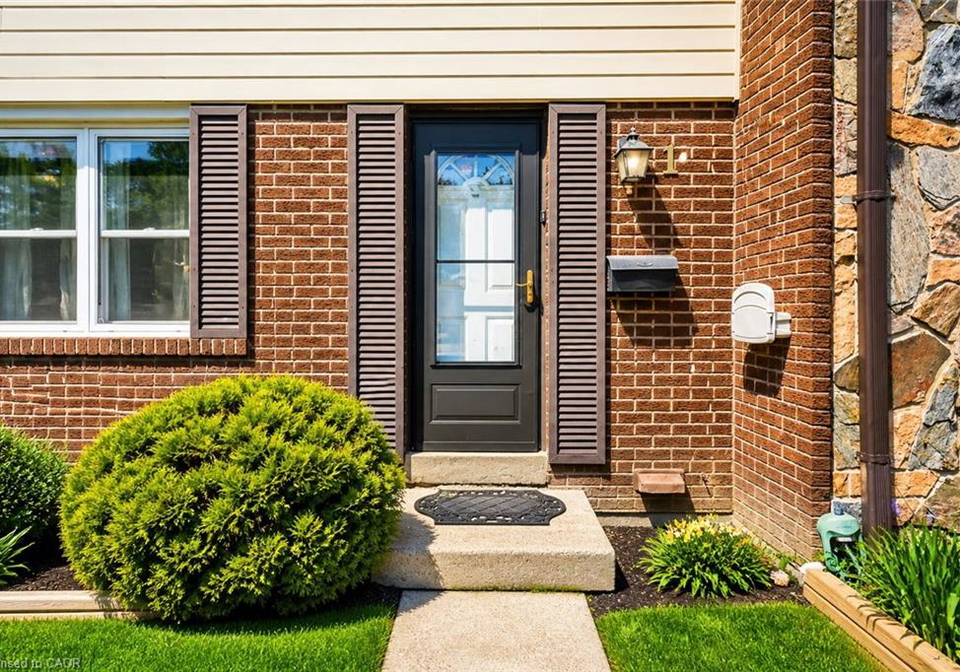2825-gananoque-drive-mississauga-ontario-40838360