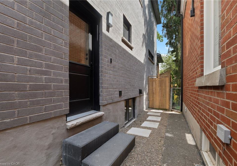 5-marina-avenue-etobicoke-ontario-40838378