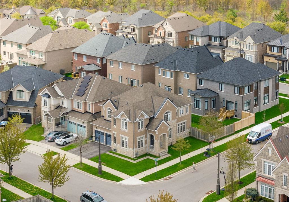 3158-thistlewood-gate-oakville-ontario-40838382