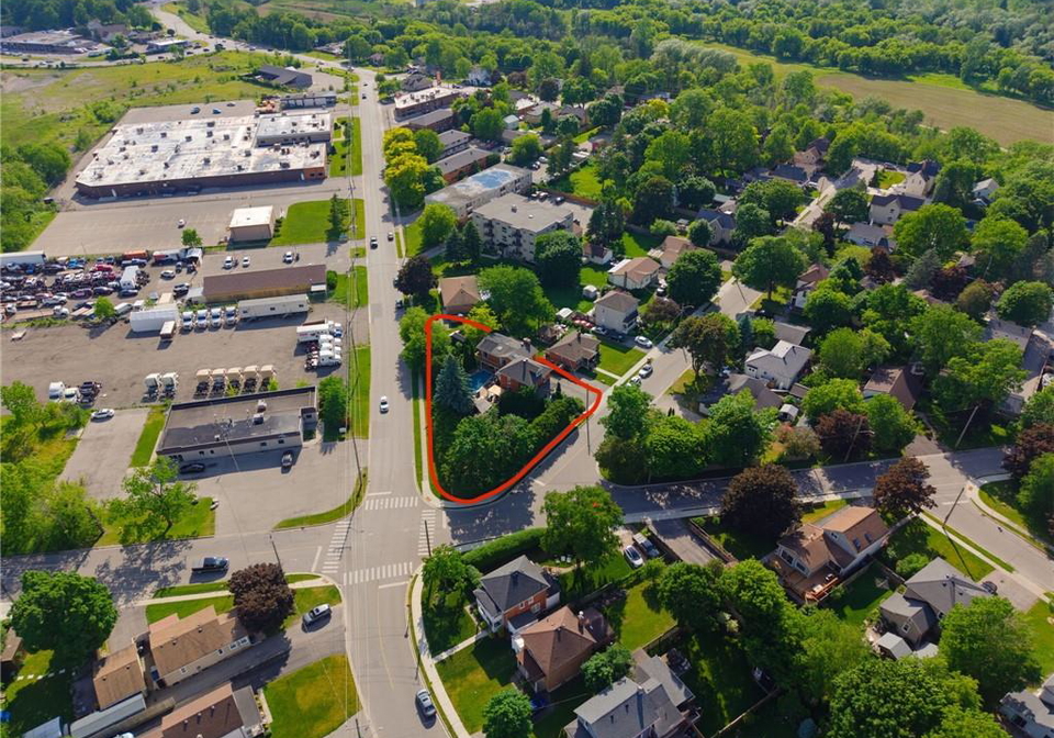 52-rooshill-drive-cambridge-ontario-40838398