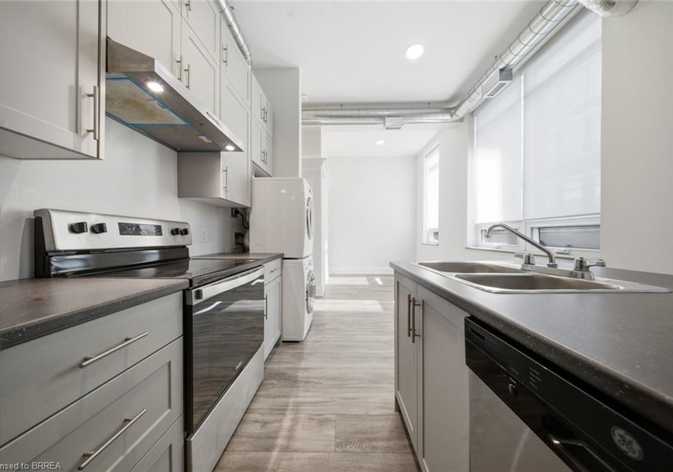 11-queen-street-brantford-ontario-40838422