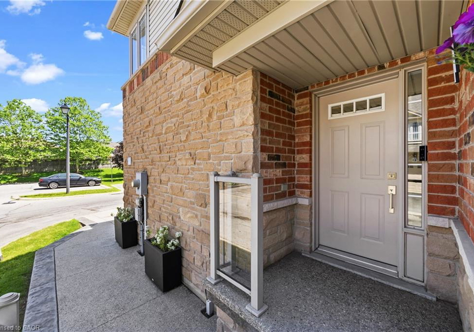 242-upper-mount-albion-road-stoney-creek-ontario-40838432