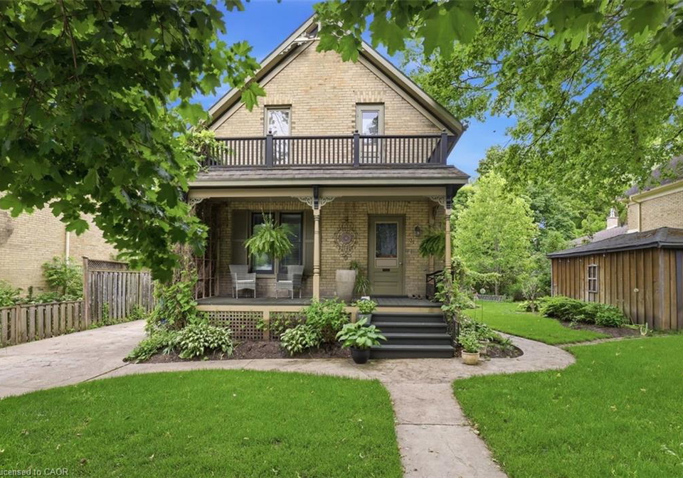 31-john-street-e-waterloo-ontario-40838441