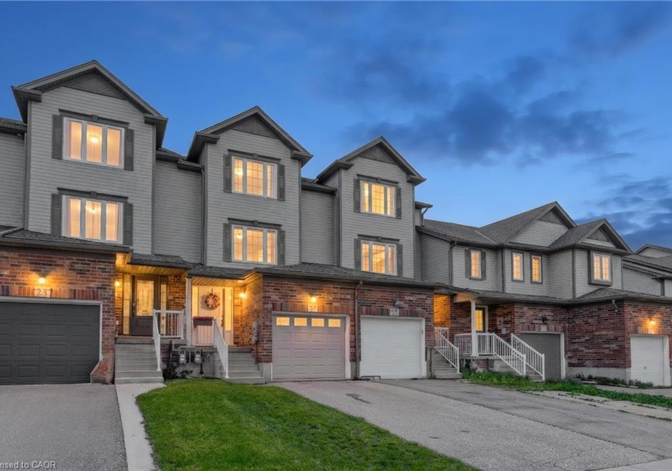 27-madeleine-street-kitchener-ontario-40838452