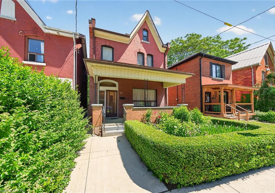 16-mulberry-street-hamilton-ontario-40838469