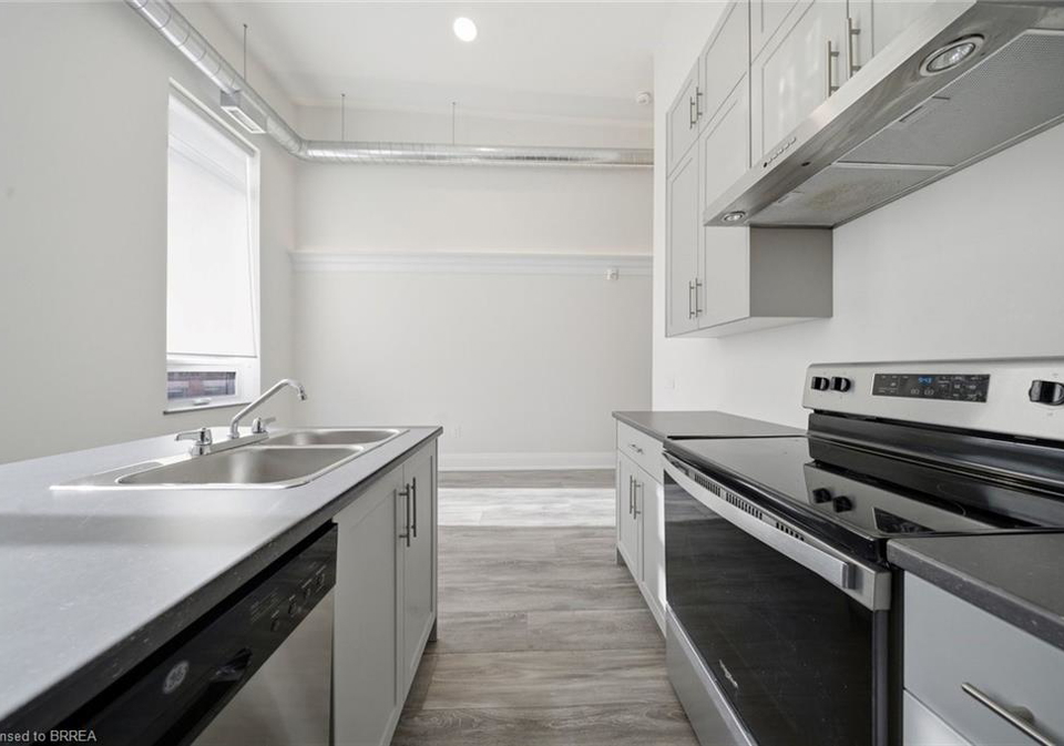 11-queen-street-brantford-ontario-40838474