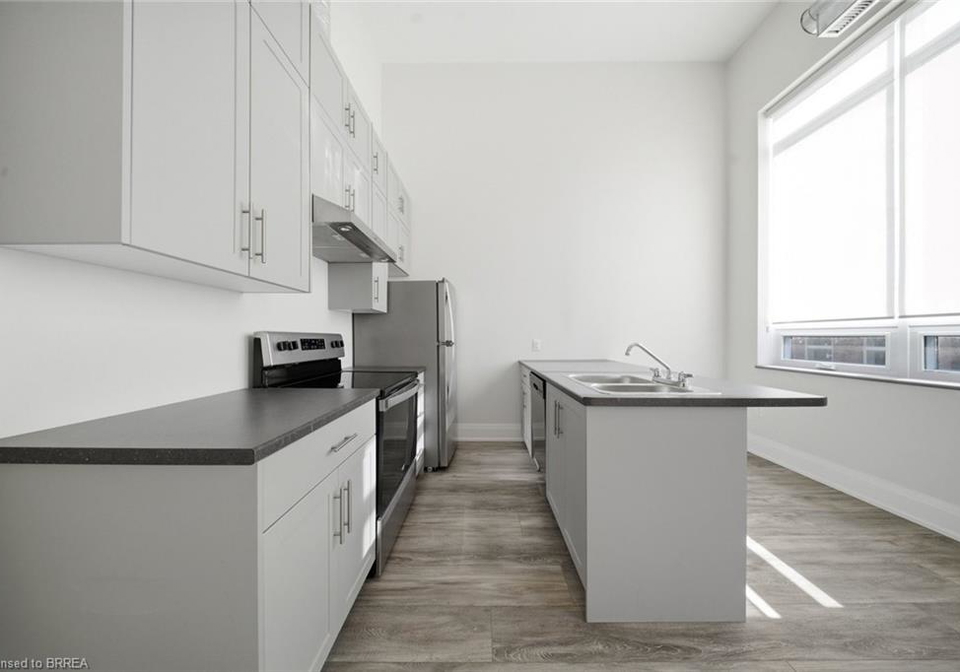 11-queen-street-brantford-ontario-40838474