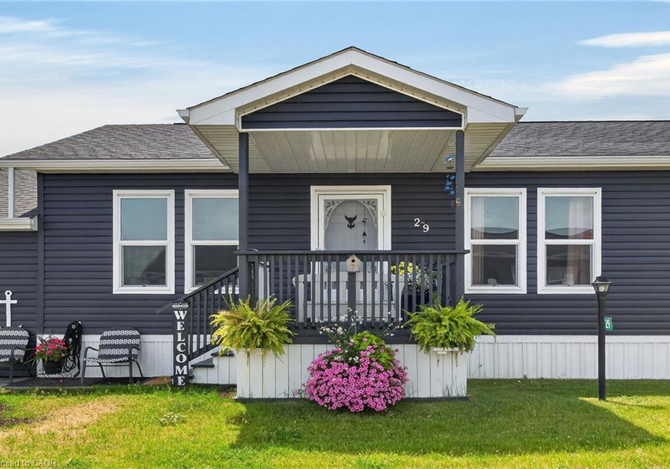 29-hickory-hollow-nanticoke-ontario-40838522