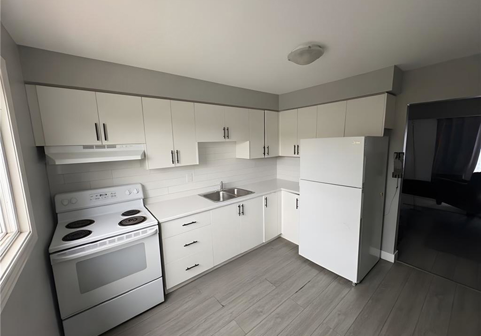 160-lavina-crescent-hamilton-ontario-40838579