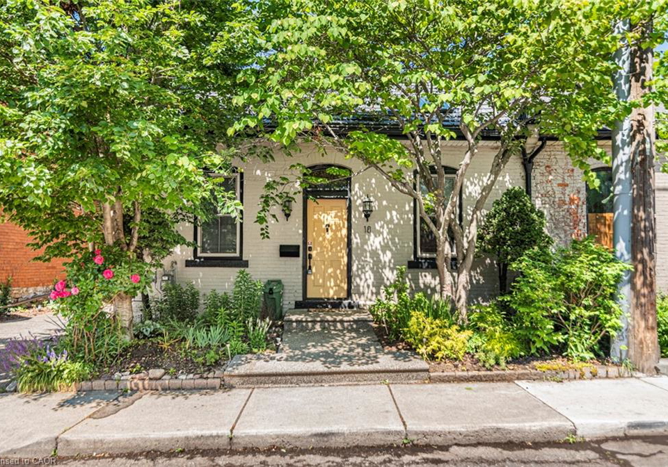 18-pearl-street-s-hamilton-ontario-40838612