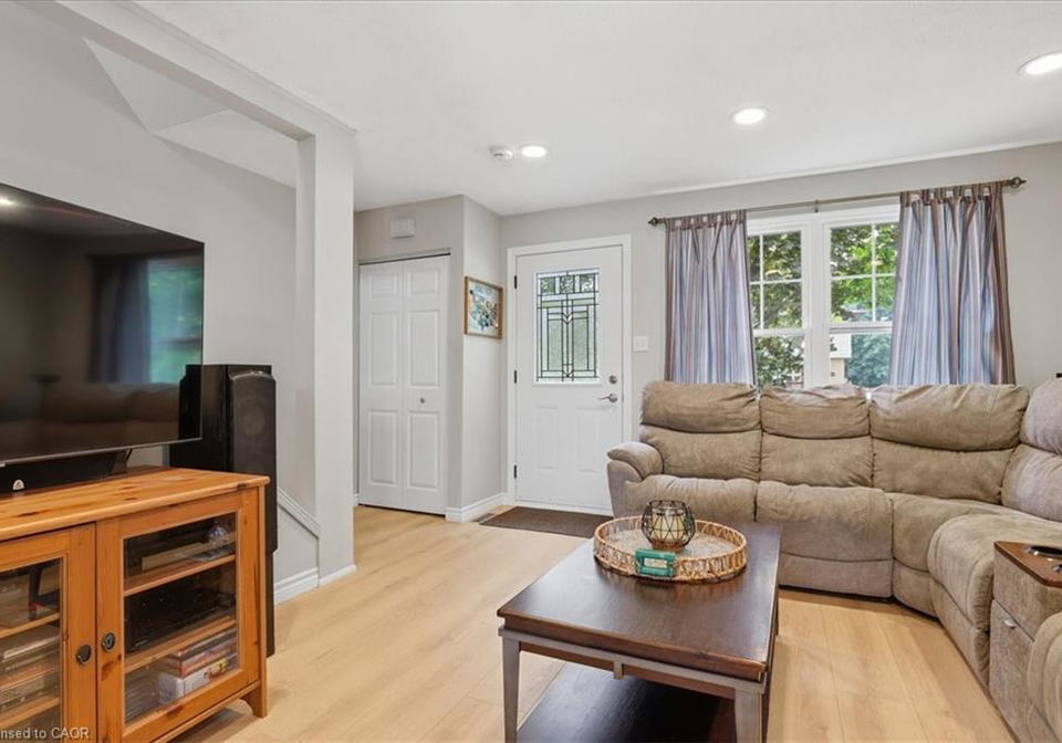 116-scott-road-cambridge-ontario-40838614