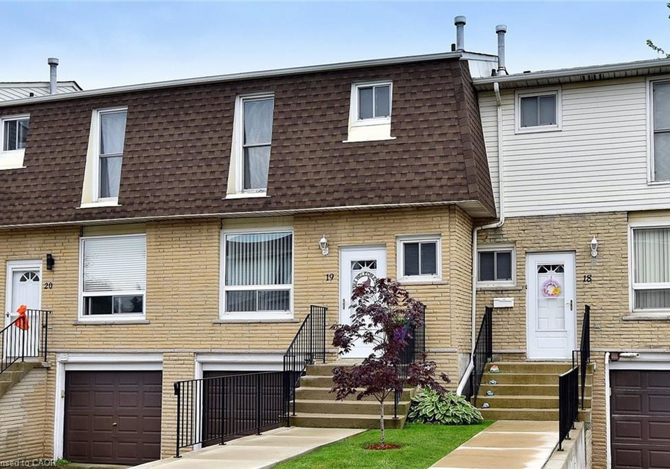 1338-upper-gage-avenue-hamilton-ontario-40838619