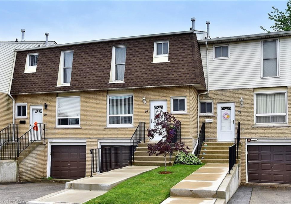 1338-upper-gage-avenue-hamilton-ontario-40838619