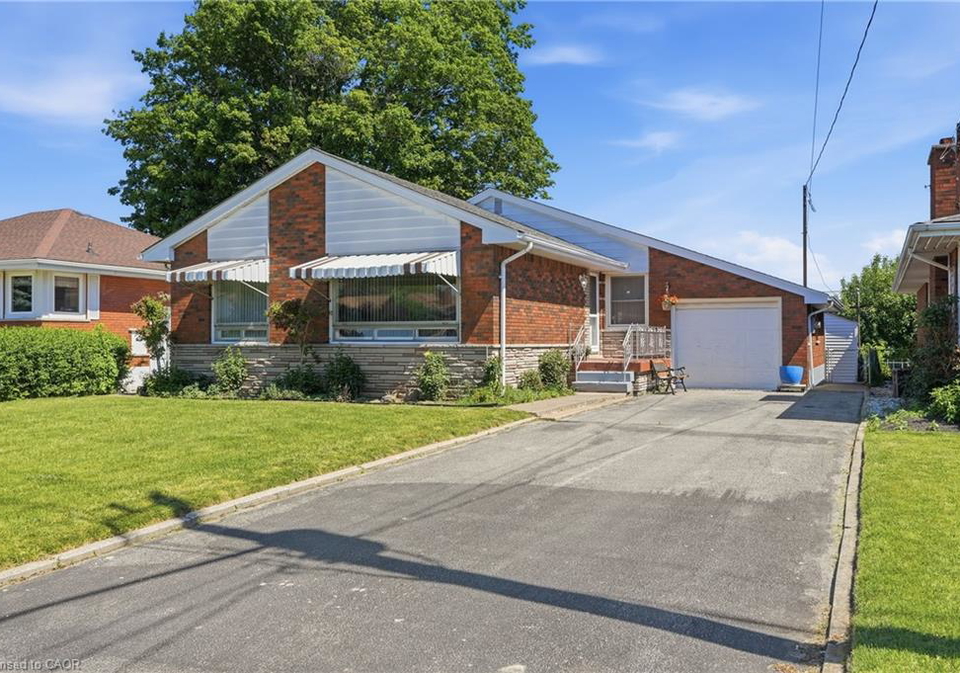 18-pleasant-avenue-stoney-creek-ontario-40838631