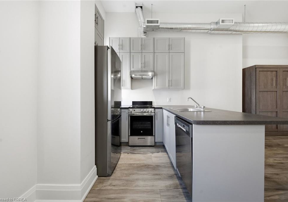 11-queen-street-brantford-ontario-40838636