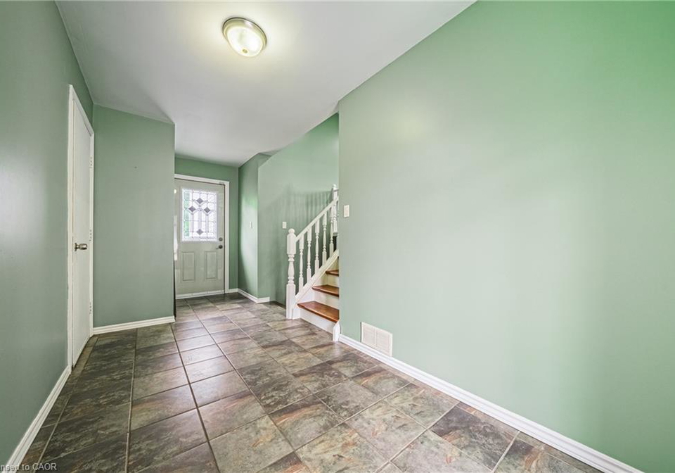 27-ludlow-crescent-brantford-ontario-40838714