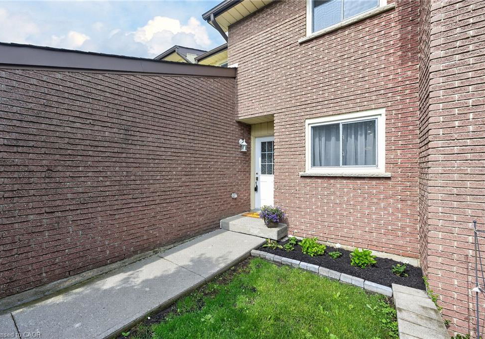 175-queen-victoria-drive-hamilton-ontario-40838743