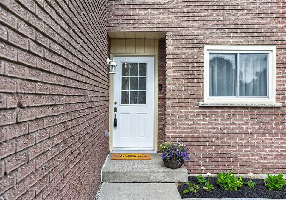 175-queen-victoria-drive-hamilton-ontario-40838743