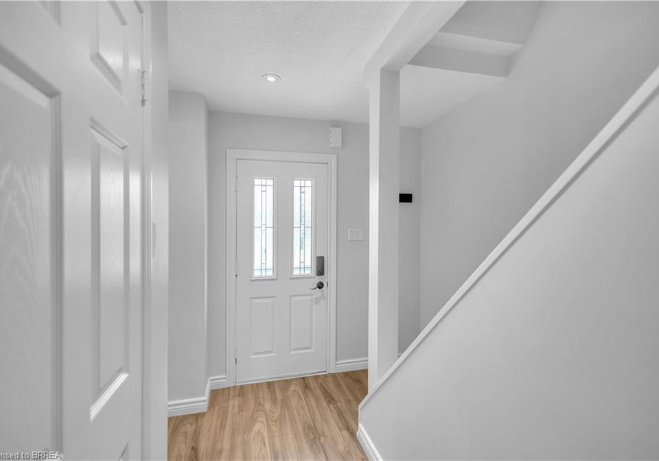 210-golden-orchard-drive-hamilton-ontario-40838751