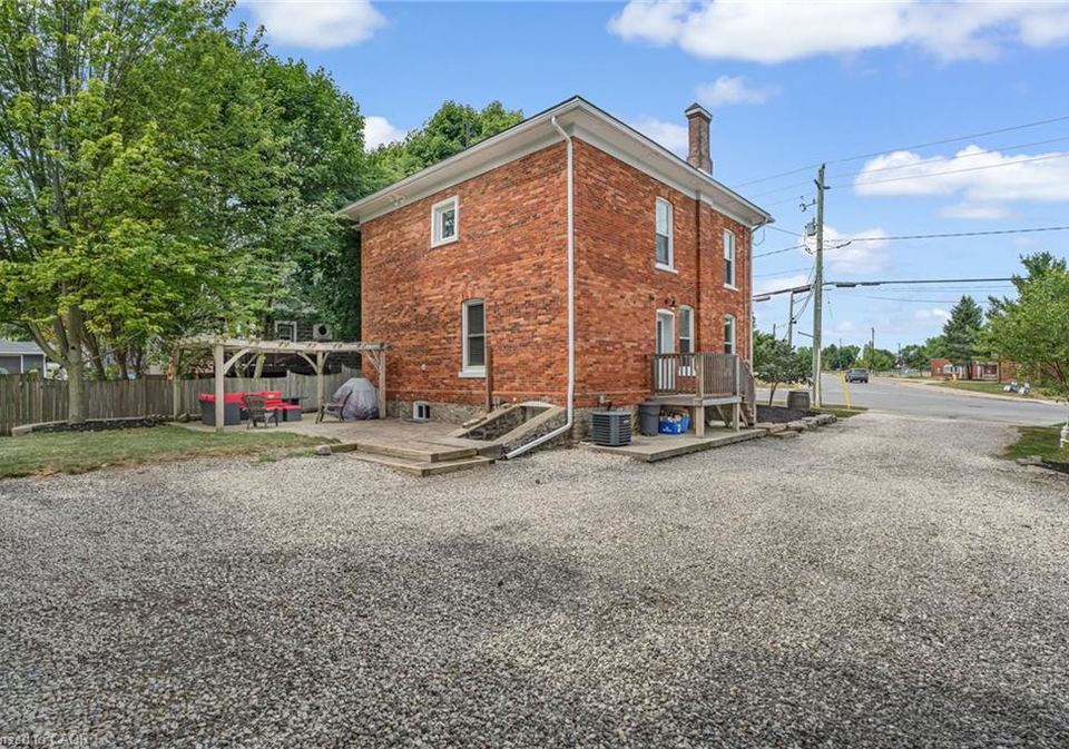 303-canborough-street-smithville-ontario-40838752