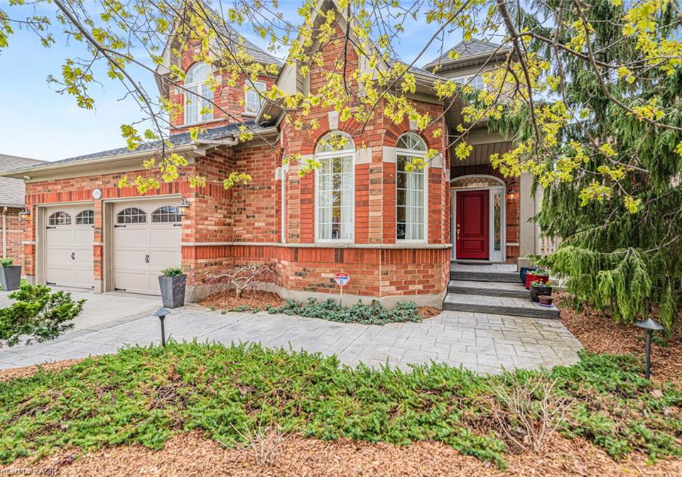 178-valmont-court-ancaster-ontario-40838776