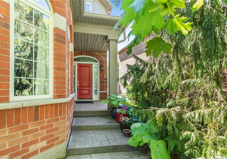 178-valmont-court-ancaster-ontario-40838776