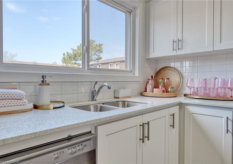 20-anna-capri-drive-hamilton-ontario-40838787