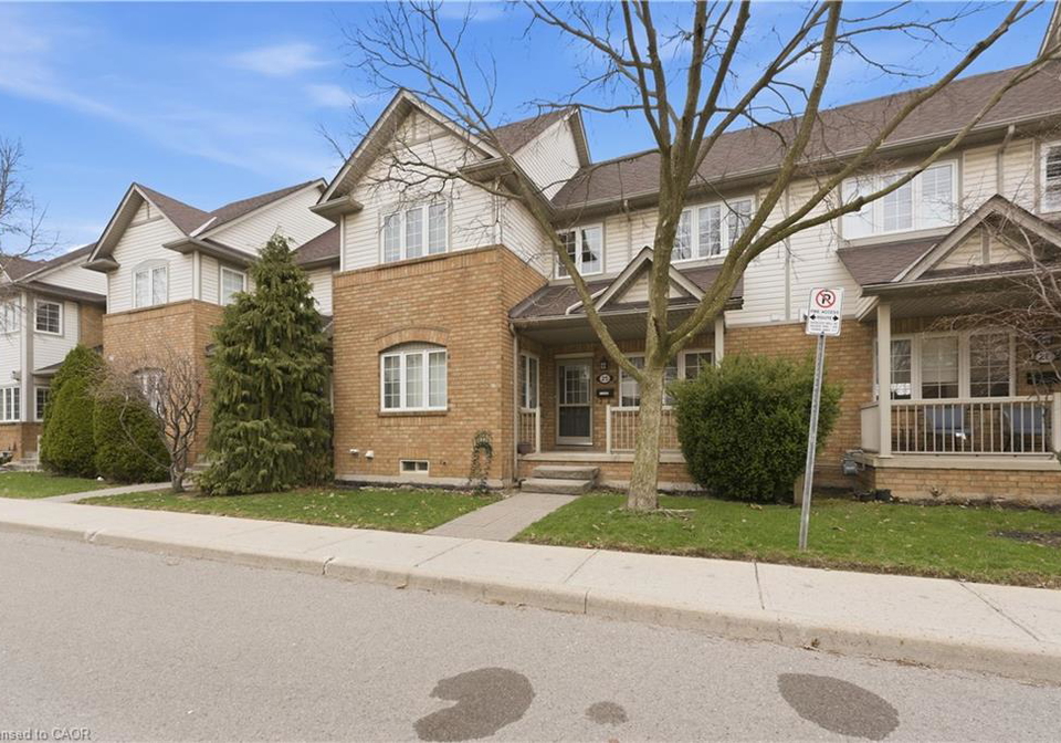 100-beddoe-drive-hamilton-ontario-40838827