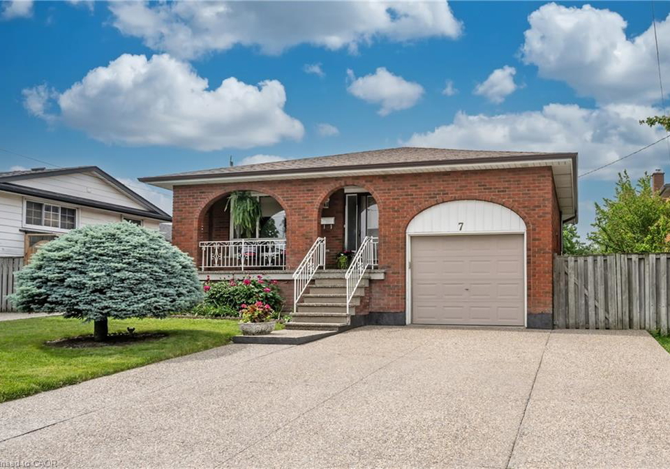 7-oakland-drive-hamilton-ontario-40838840