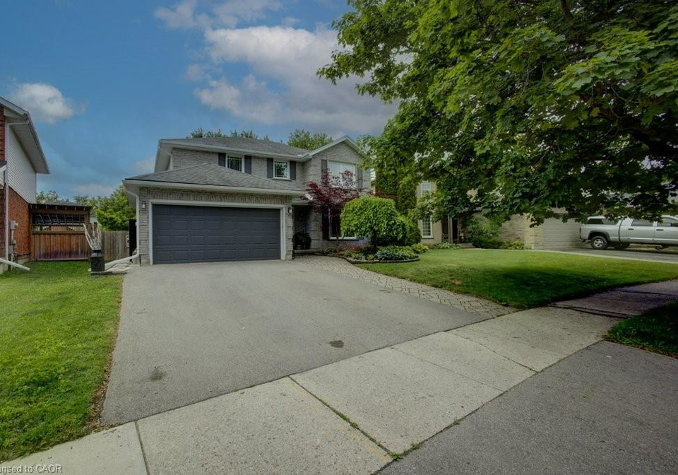 57-robertson-crescent-kitchener-ontario-40838873