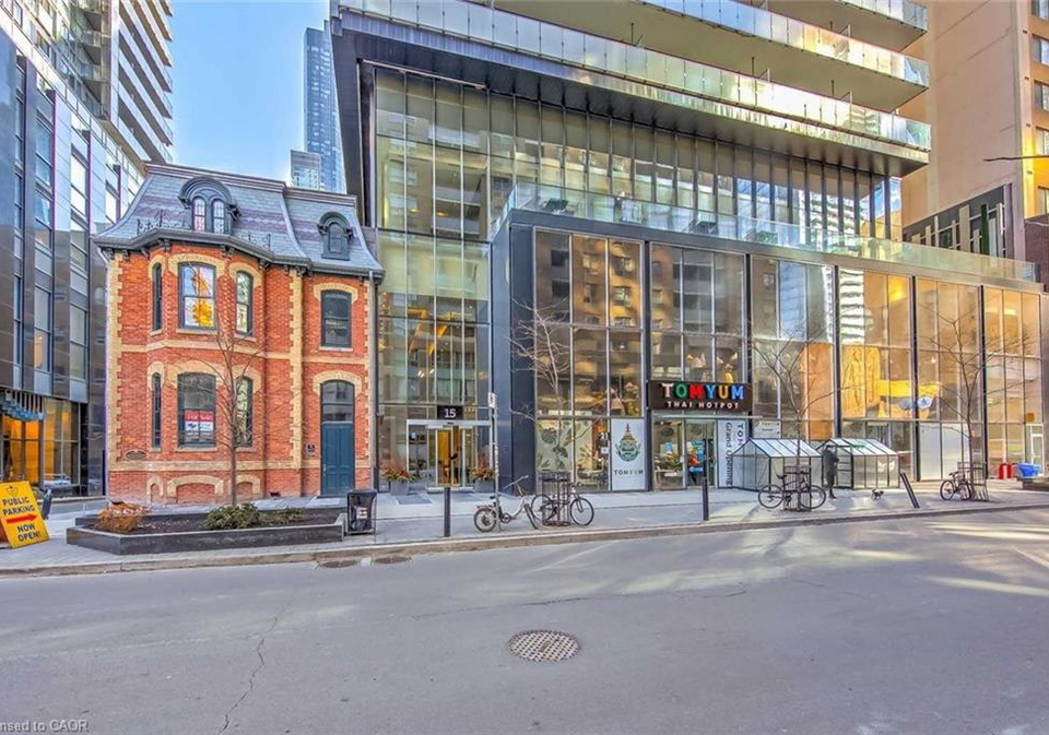 15-grenville-street-toronto-ontario-40838892