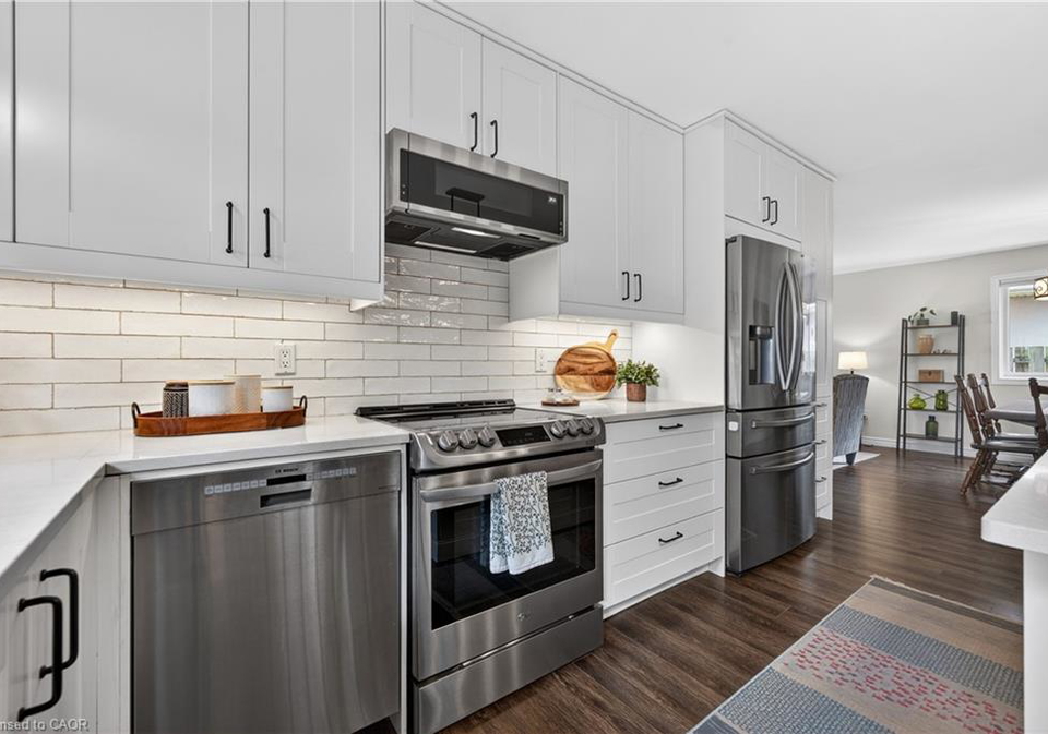 4512-ivy-gardens-crescent-beamsville-ontario-40838902