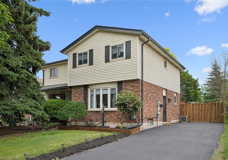 694-highpoint-avenue-waterloo-ontario-40838908