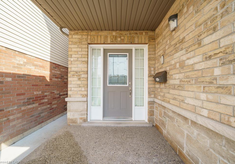 514-old-mud-street-hamilton-ontario-40838909