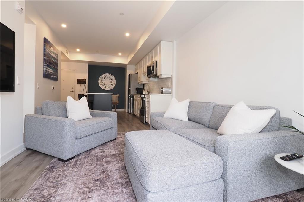 243-northfield-drive-e-waterloo-ontario-40838919