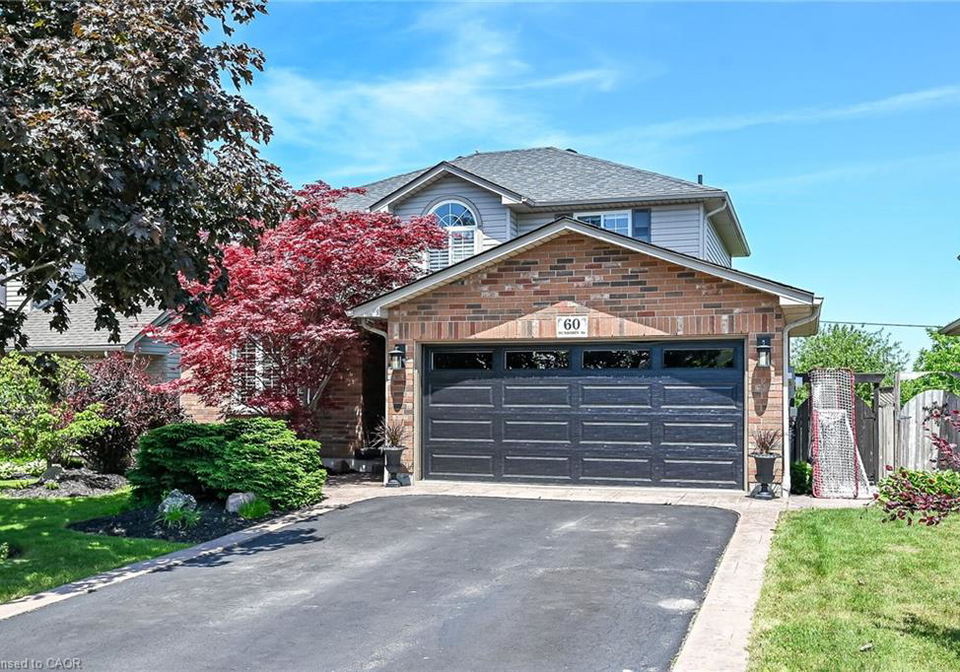 60-dunrobin-drive-caledonia-ontario-40838957