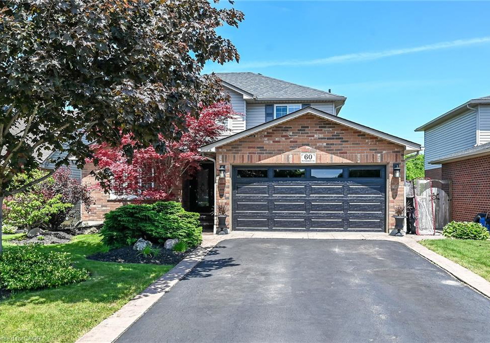 60-dunrobin-drive-caledonia-ontario-40838957
